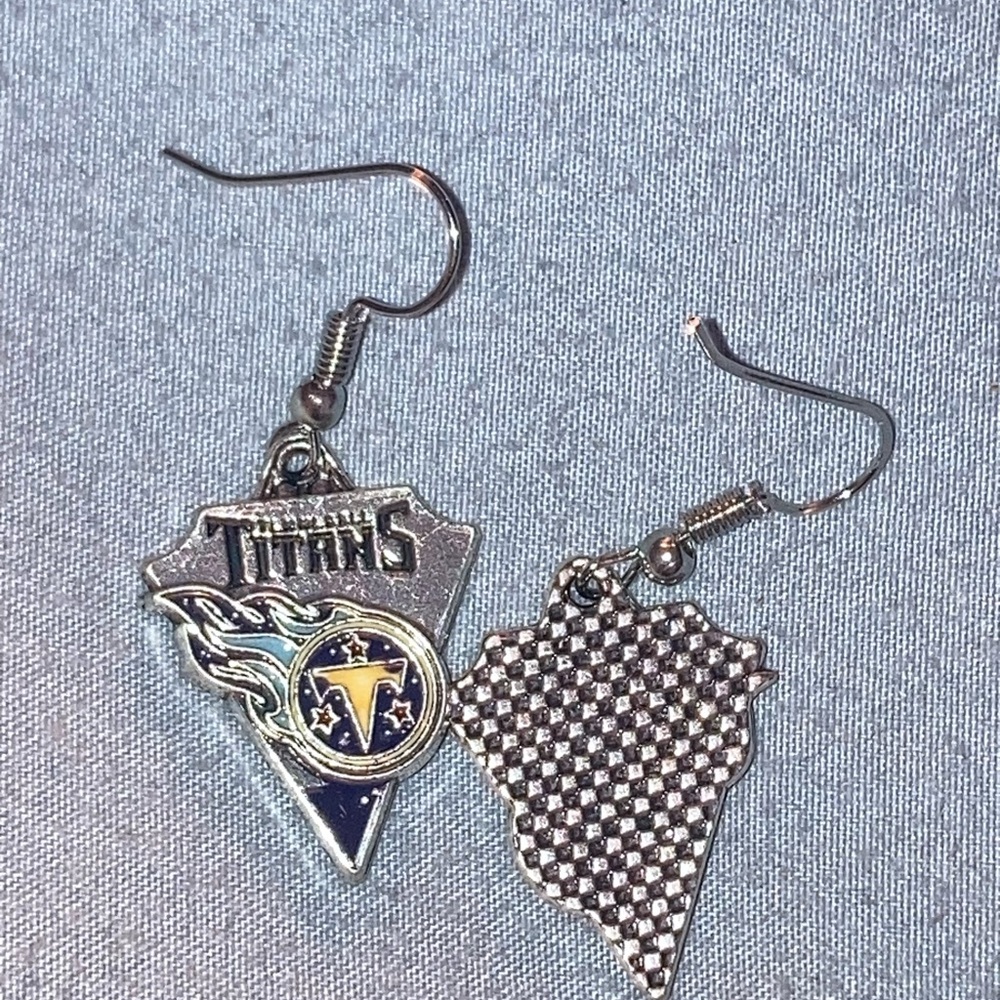 Tennessee Titans Logo Dangle Earrings - Silver with Navy & Gold Accents
